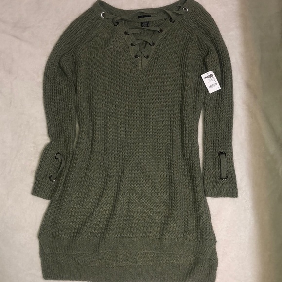 Green Sweater Dress - Picture 1 of 4